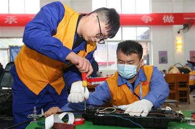 风雪砺精兵，匠心筑通信——“湖北工匠杯”通信工技能竞赛侧记